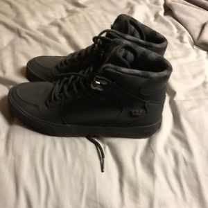 Supra Boots women: 7.5 boys: 6
